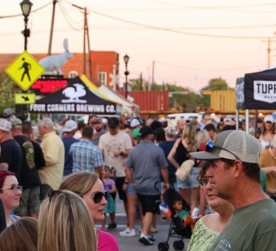 Downtown Forney Tx with food vendors and large crowds